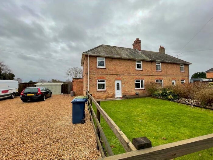 3 Bedroom Semi-Detached House For Sale In Cattle Dyke, Gorefield, Wisbech, PE13