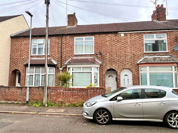 3 Bedroom Terraced House To Rent In Fuller Street, Kettering, Northamptonshire, NN16