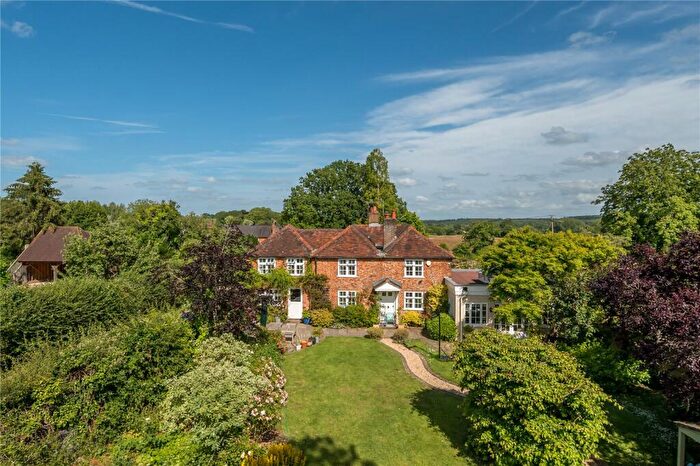 4 Bedroom Semi-Detached House For Sale In Bentley, Farnham, Hampshire, GU10