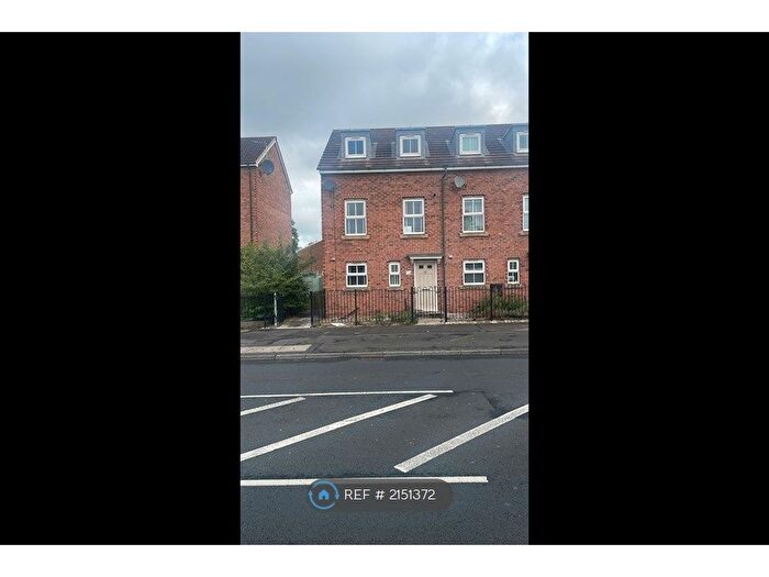 3 Bedroom End Of Terrace House To Rent In Newcastle Upon Tyne, Newcastle Upon Tyne, NE28