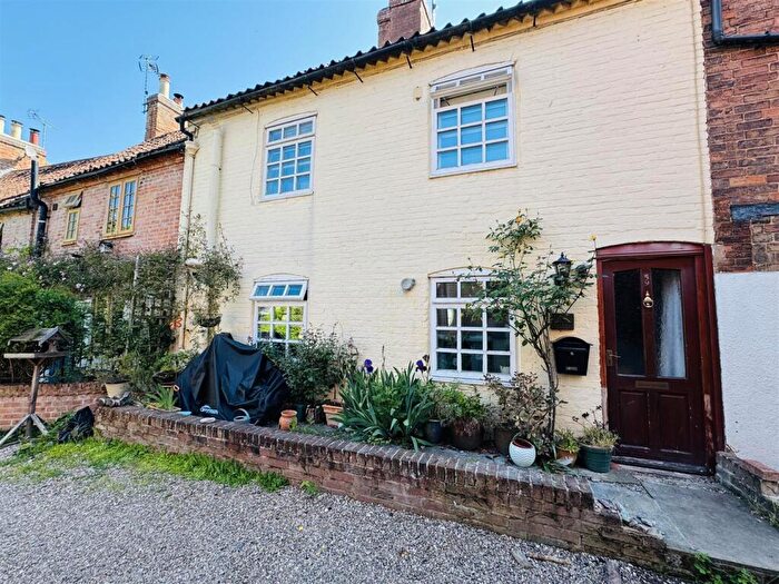 2 Bedroom Cottage For Sale In Church Street, Southwell, NG25