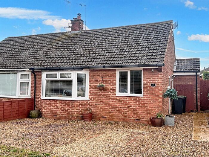 2 Bedroom Bungalow For Sale In Stonelea Road, Sywell, Northampton, NN6