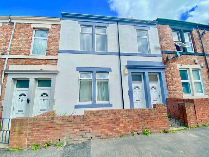 3 Bedroom Maisonette To Rent In Raby Street, Deckham, Gateshead, Tyne &amp; Wear, NE8