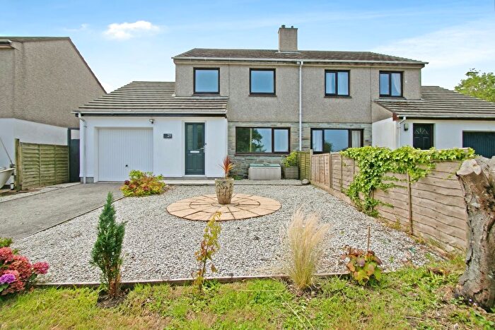 3 Bedroom Semi-detached House For Sale In Trevelthan Road, Redruth, Cornwall, TR16