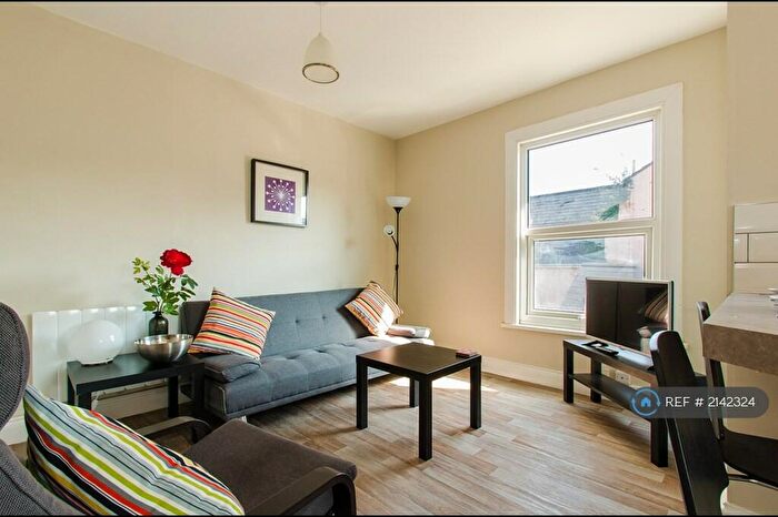 1 Bedroom Flat To Rent In Upper Stone Street, Maidstone, ME15