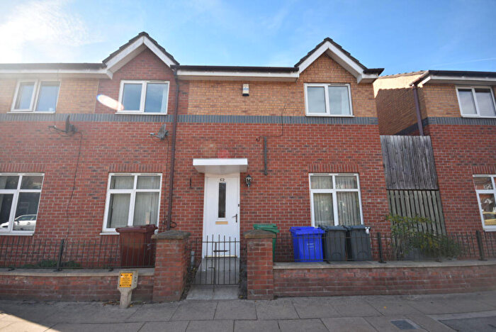 3 Bedroom Terraced House To Rent In Chorlton Road, Hulme, Manchester., M15