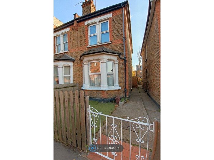 2 Bedroom Semi-Detached House To Rent In Cromwell Road, Kingston Upon Thames, KT2