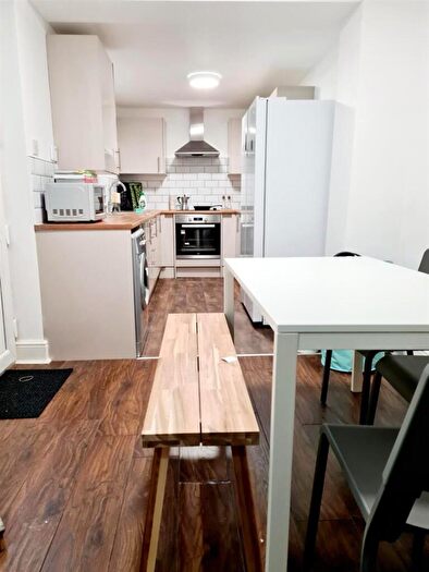5 Bedroom Private Hall To Rent In St. Oswald Street, Lancaster, LA1
