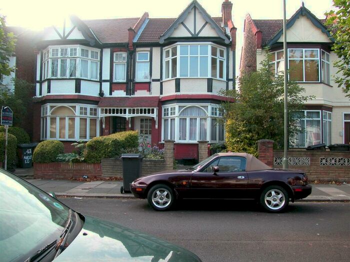 1 Bedroom Maisonette To Rent In Audley Road, Hendon, London, NW4