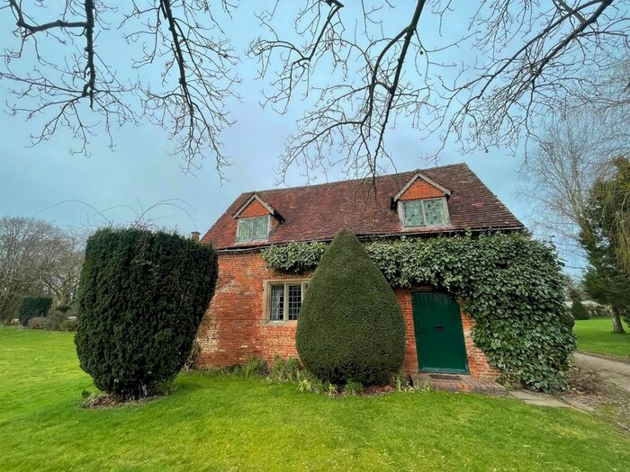 Studio To Rent In Norgrove Lane, Bentley, Redditch, B97