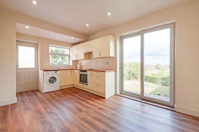 3 Bedroom Semi Detached House To Rent In Seagrave Avenue, Sheffield, S12