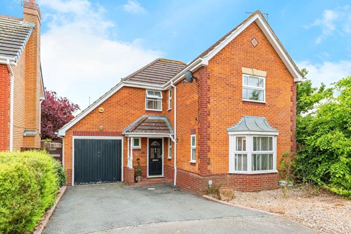 4 Bedroom Detached House For Sale In Long Meadow, Wootton, Northampton, NN4