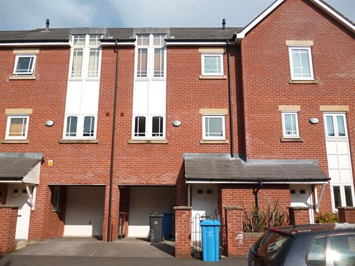 3 Bedroom Property To Rent In Drayton Street, Hulme, Manchester, M15