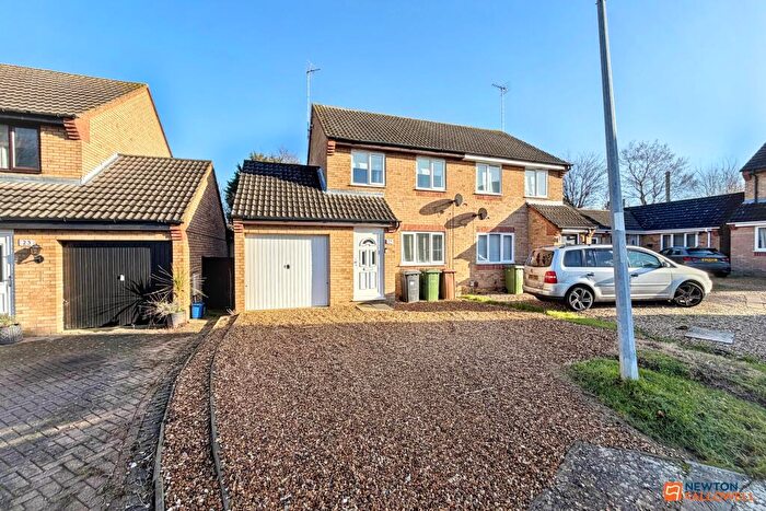 3 Bedroom Semi-Detached House For Sale In Fletton Fields, Fletton, Peterborough, PE2