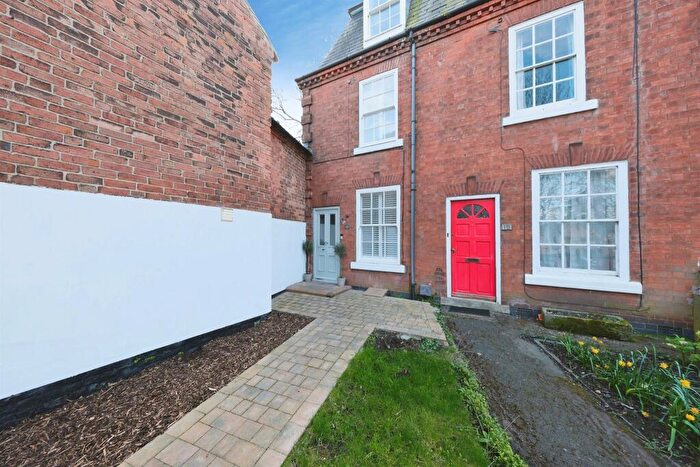 3 Bedroom End Of Terrace House For Sale In Burton Road, Repton, Derby, DE65