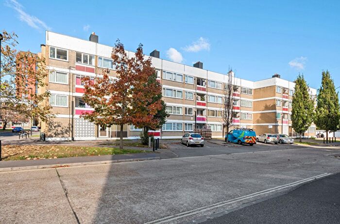 3 Bedroom Flat For Sale In Orchard Lane, Southampton, Hasmpshire, SO14