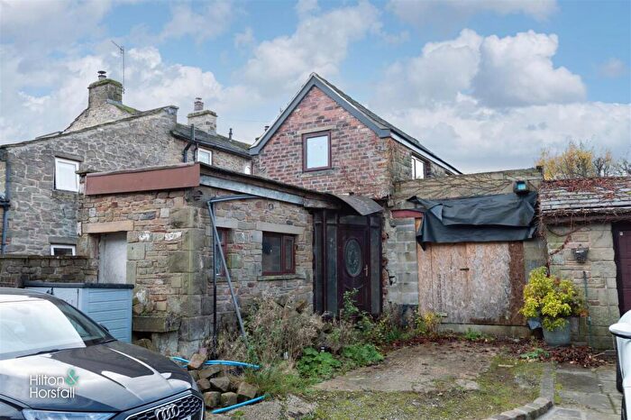 2 Bedroom House For Sale In Castle View, Barnoldswick, BB18