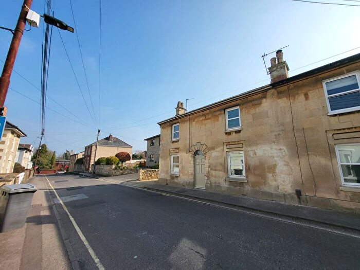 4 Bedroom Property To Rent In Union Street, Melksham, SN12