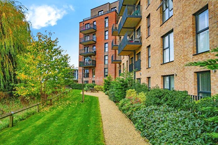 2 Bedroom Flat For Sale In Dacorum Way, Hemel Hempstead, HP1