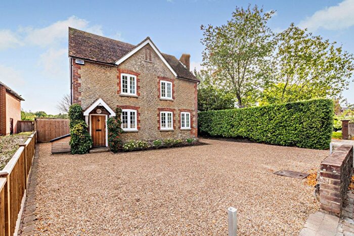 4 Bedroom Detached House For Sale In Teston Road, Offham, West Malling, Kent, ME19