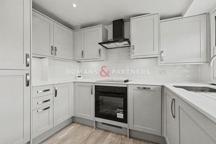 2 Bedroom Flat To Rent In Rutland Gate, South Kensington, SW7