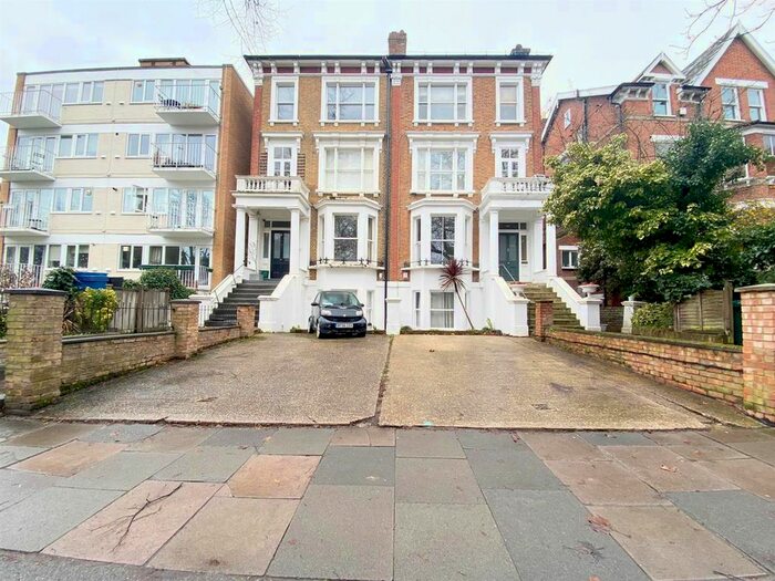 1 Bedroom Flat To Rent In Kew Road, Kew, Richmond, TW9