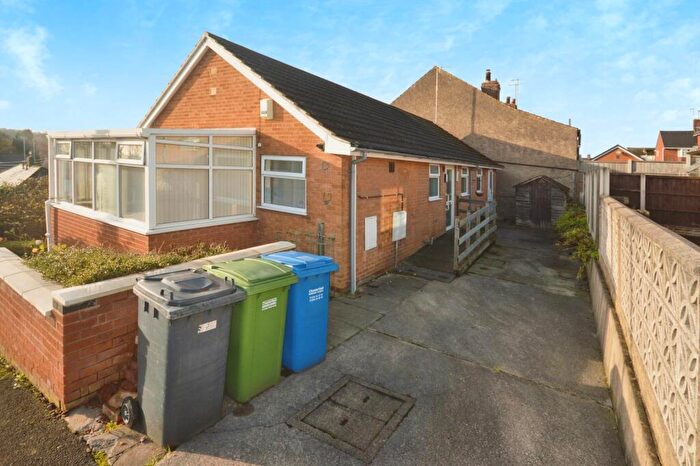2 Bedroom Bungalow To Rent In Fowler Street, Old Whittington, Chesterfield, Derbyshire, S41