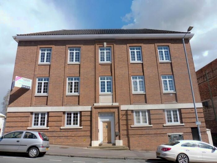2 Bedroom Flat To Rent In Blackwell Street, Kidderminster, DY10