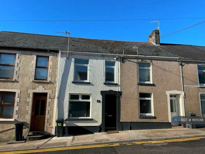 3 Bedroom Terraced House To Rent In Commercial Road, Pontardawe, Swansea, SA8