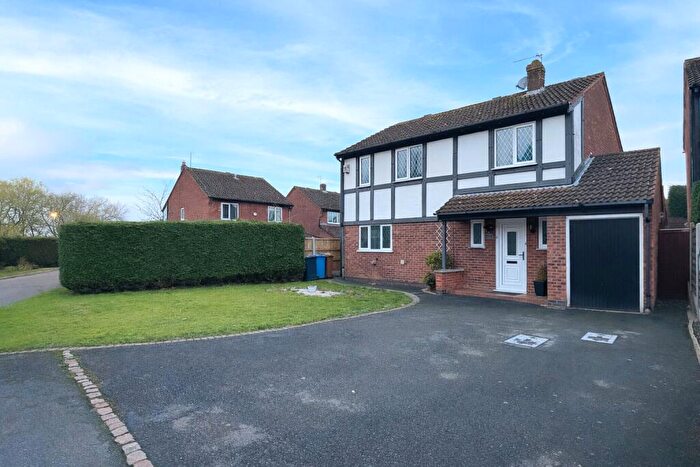 4 Bedroom House To Rent In Clipstone Gardens, Oakwood, Derby, DE21