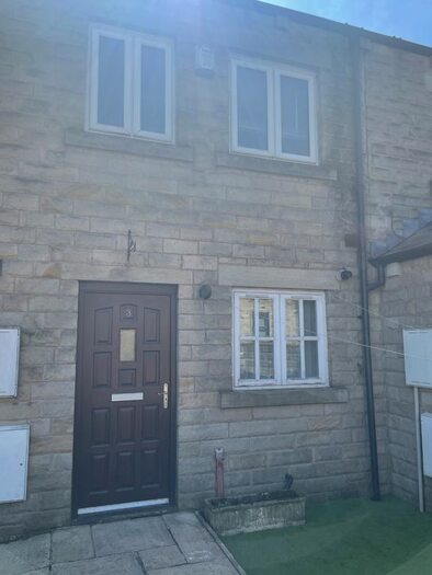 4 Bedroom Mews To Rent In County End Terrace, Springhead Oldham, OL4