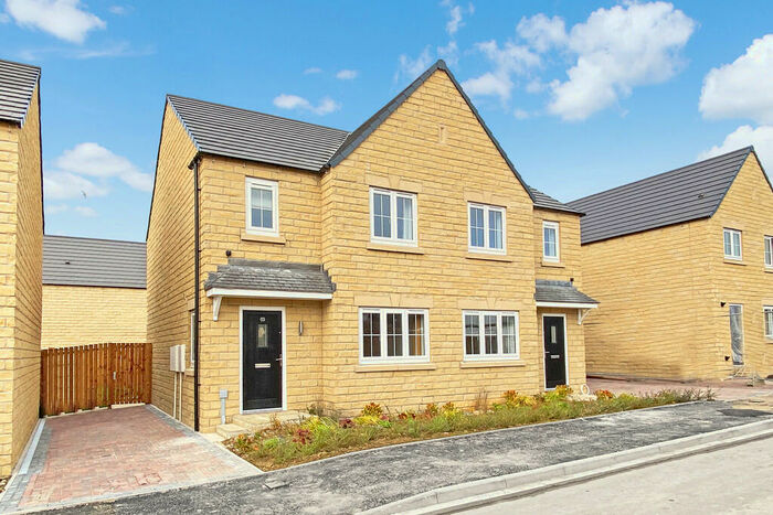 3 Bedroom Semi-Detached House To Rent In Buttersyke Way, Pannal, HG3