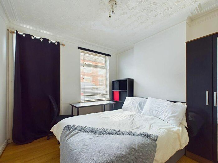 3 Bedroom House Of Multiple Occupation To Rent In Paget Street, Loughborough - Inc Bills Option, LE11