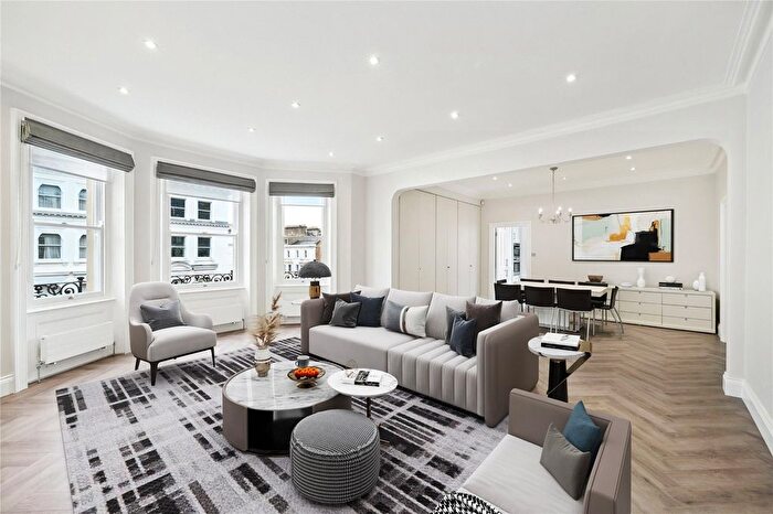 3 Bedroom Flat To Rent In Gloucester Road, South Kensington, SW7