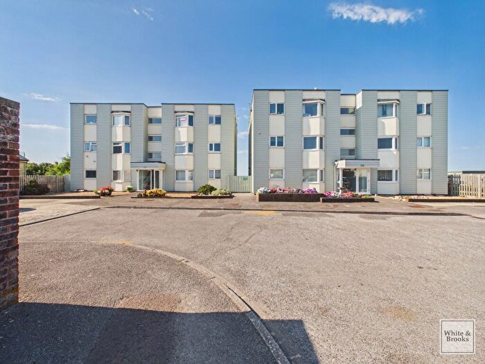 2 Bedroom Apartment For Sale In Seafields, Bracklesham Bay, PO20