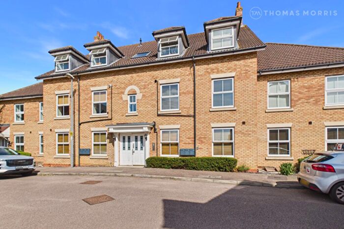 2 Bedroom Apartment For Sale In Cooks Way, Biggleswade, Bedfordshire, SG18