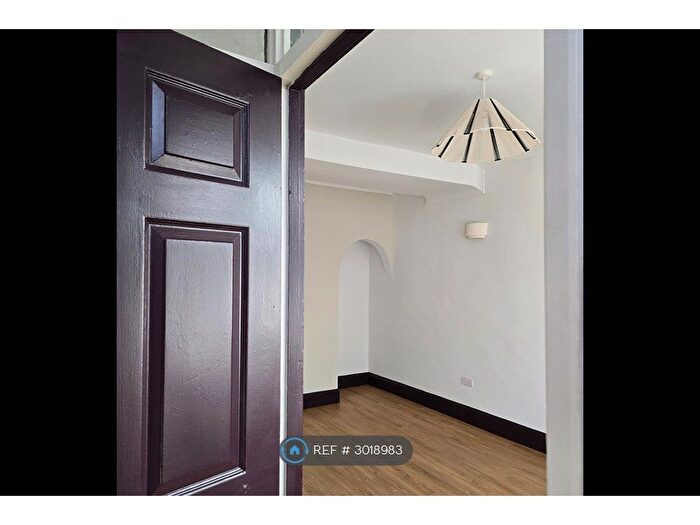 3 Bedroom Terraced House To Rent In Velder Avenue, Southsea, PO4