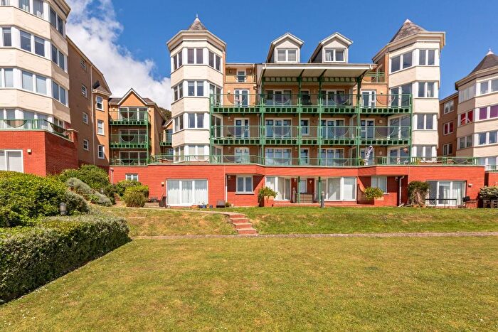 2 Bedroom Flat For Sale In Caswell Road, Caswell, Swansea, SA3