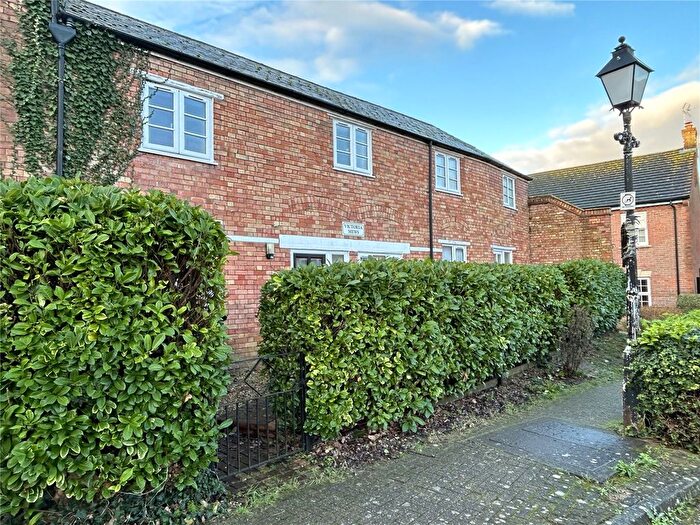 2 Bedroom Terraced House To Rent In Eastgate Gardens, Taunton, TA1