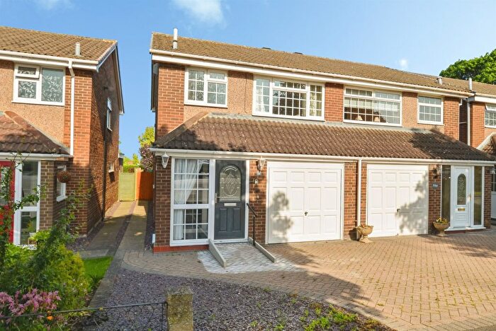3 Bedroom Semi Detached House For Sale In Barrhead Close, Stockton-On-Tees, TS19