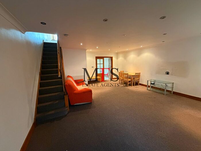 3 Bedroom Terraced House To Rent In Dane Road, Southall, UB1