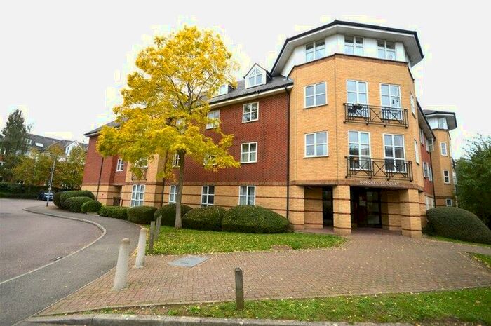 2 Bedroom Flat To Rent In Dexter Close, St Albans, AL1