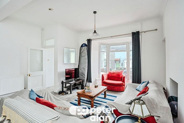 3 Bedroom Terraced House For Sale In Hanover Street, Swansea, SA1