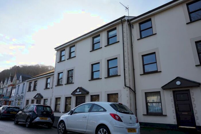 Studio To Rent In Irvine Court, Mumbles Road, The Mumbles, Swansea, City And County Of Swansea., SA3