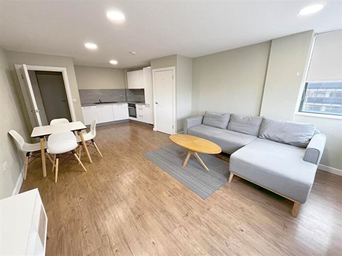 2 Bedroom Apartment To Rent In Queen Street, Sheffield, S1