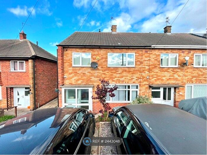 3 Bedroom End Of Terrace House To Rent In Lonsdale Road, Leicester, LE4