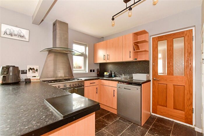 3 Bedroom Semi-Detached House For Sale In Station Road, St. Helens, Ryde, Isle Of Wight, PO33