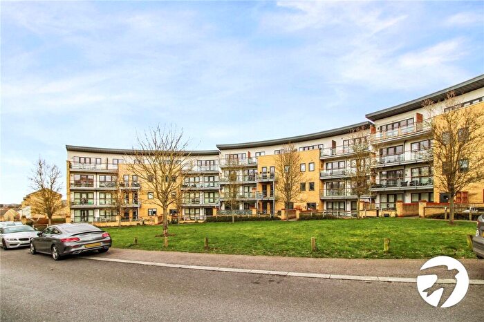 1 Bedroom Flat To Rent In Redwing Crescent, Greenhithe, DA9
