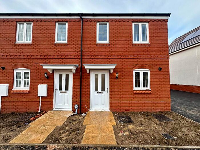 2 Bedroom Semi-Detached House To Rent In , Gisburn Drive, Rothwell, NN14