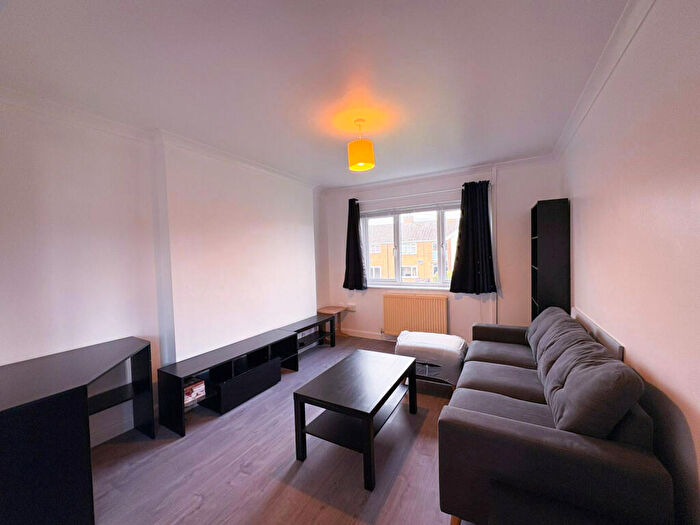 2 Bedroom Apartment To Rent In Newhall Road, Chester, CH2